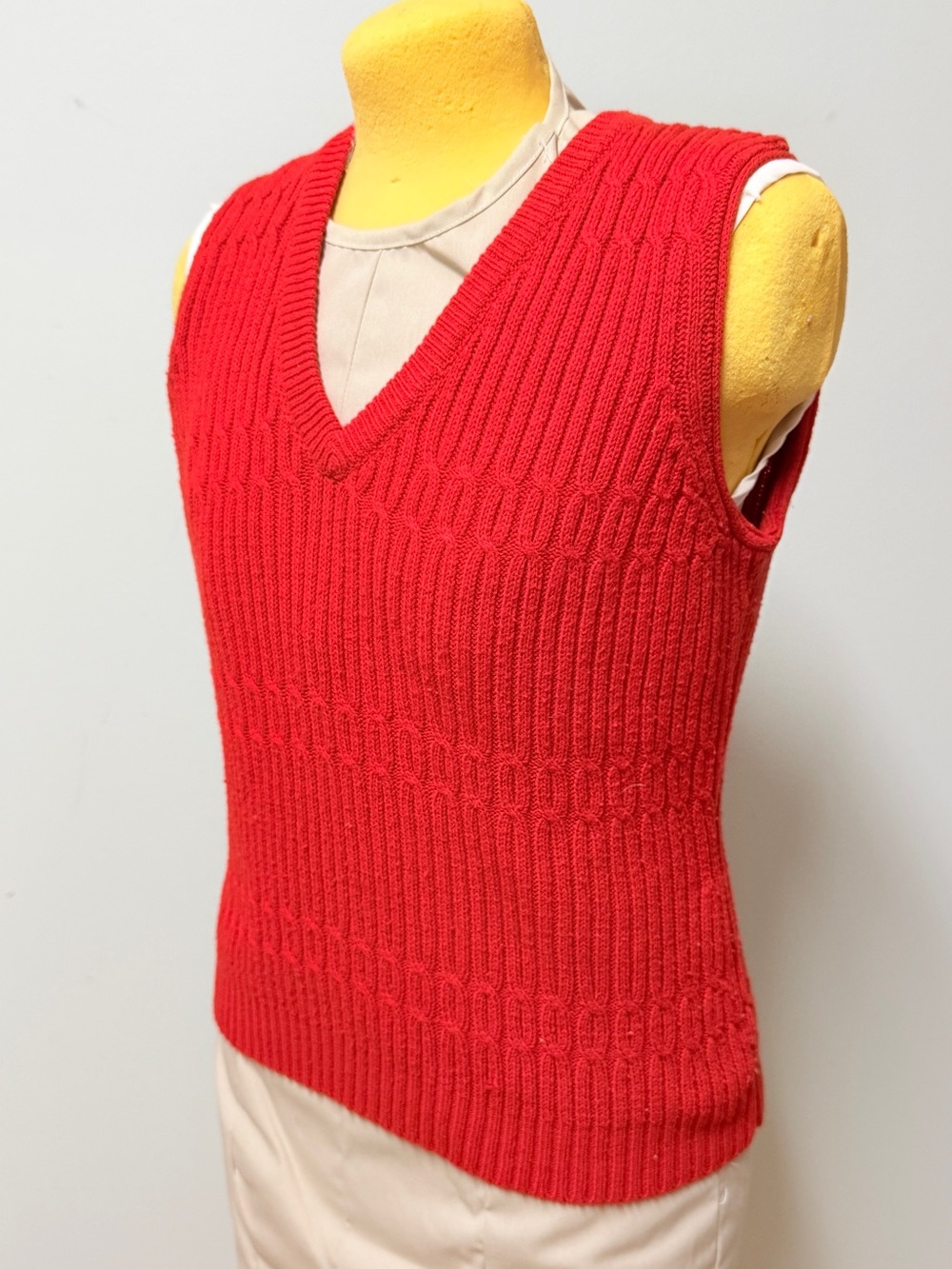 Vintage Bright Red V-Neck Knit Sweater Vest